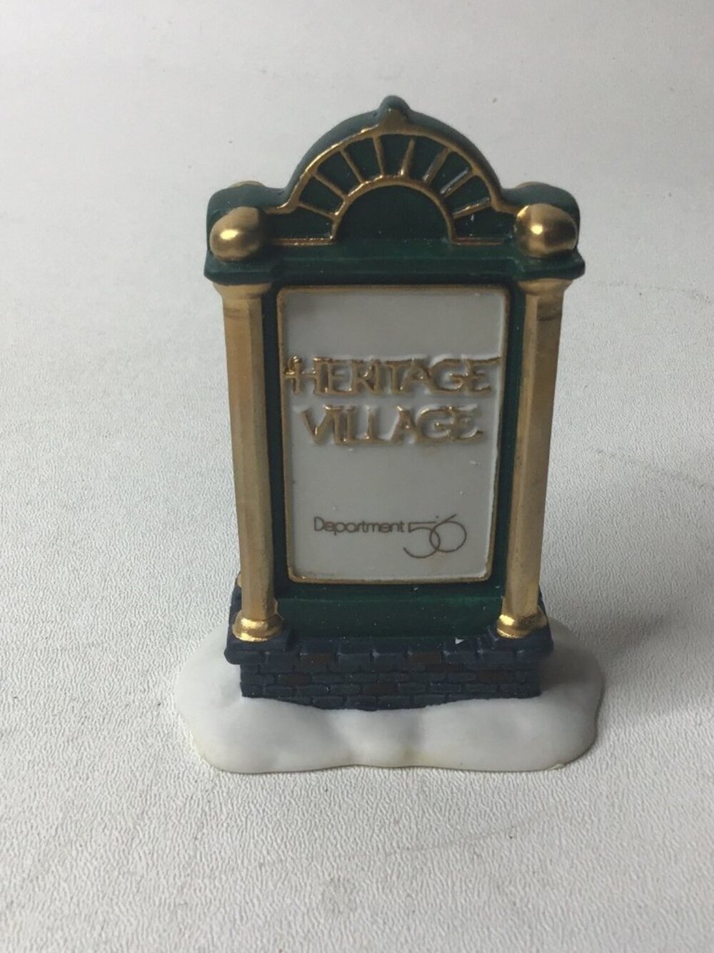 Department 56 Heritage Village ~ Heritage Village Sign